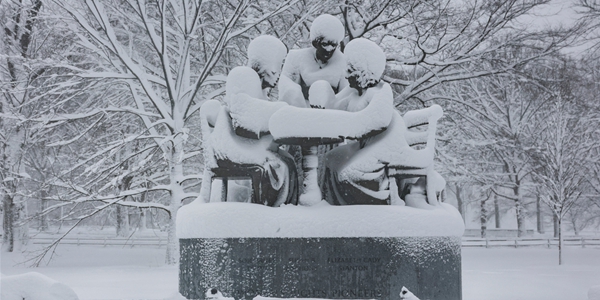 재래식 관측 모델 '대형 겨울폭풍' 더 정확히 예측, AI 기상예측 모델 시기상조론 대두