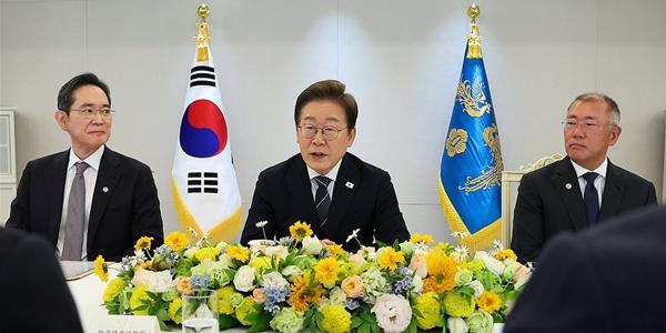 이재명 4일 10대 그룹 총수 만난다, 청년 일자리와 지방 투자 확대 방안 논의