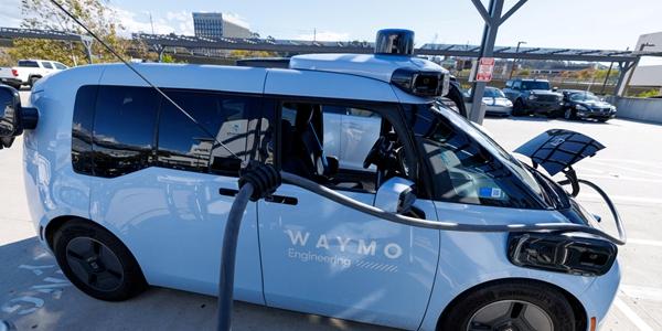 구글 로보택시에 현대차 역할 주목, '중국산 차량 의존'에 미국 정치권 반발