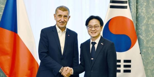 한국 체코와 두코바니 원전 협의체 구축, 두산에너빌리티 현지 하도급 계약도 체결