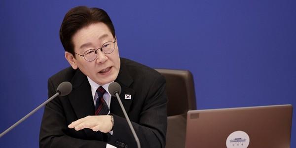 이 대통령, SNS 통해 