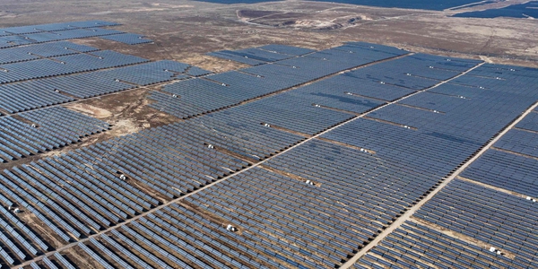 재생에너지 발전소 '좌초자산' 전락 위험, 전력망 접속 늦어져 건설 뒤에도 운영 차질