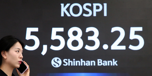 코스피 '네 마녀의 날' 5580선 약보합 마감, 원/달러 환율 1480원대까지 올라
