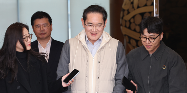 삼성 이재용 유럽 출장 뒤 귀국, 삼성SDI 배터리 사업까지 챙겨