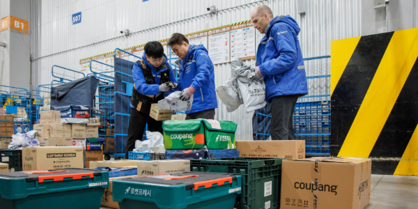 쿠팡 대표 로저스 새벽배송 체험 마쳐, 상차 작업부터 배송까지 모든 업무 돌아