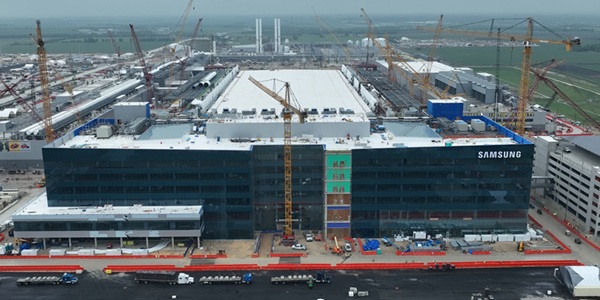 TSMC 미국 3나노 반도체 양산 앞당겨, 삼성전자와 수주 경쟁 '속도전' 국면