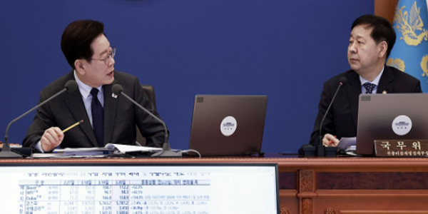 최고가격제 이어 '유류세 추가 인하' 검토, '직접 지원'까지 유가안정책 강도 높인다