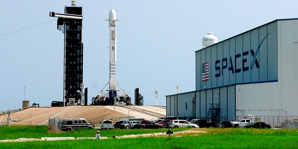 스페이스X 상장 주식 30% 개인 투자자에 배정 추진, '테슬라 효과' 재현 노려