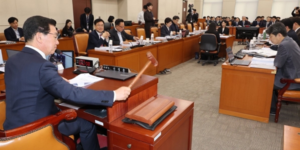 제헌절 이어 노동절도 법정 공휴일 지정 수순, 주요 선진국보다 쉬는 날은