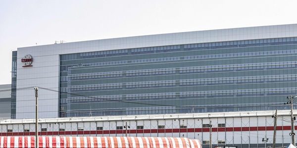 TSMC 2나노 파운드리 점유율 '80% 이상' 전망, 삼성전자 AI 반도체 수주 경쟁에 한계