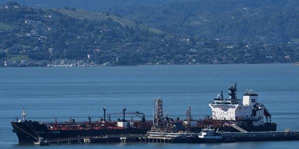 중동 전쟁에 한국은행 금리 동결 장기화 전망, 외신 