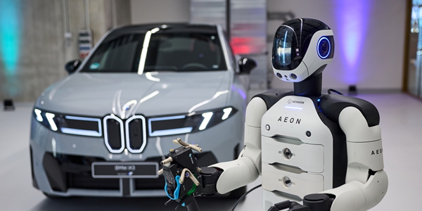 현대차 보스턴다이나믹스에 유럽 '맞대결' 선포, AI와 전기차 부진 휴머노이드로 만회 노려