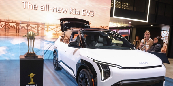 현대차 기아 뉴욕 오토쇼에 외신 평가 부정적, 