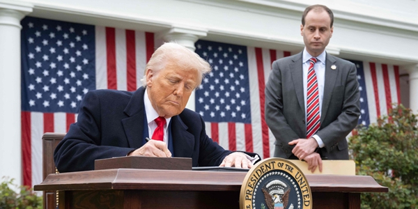 트럼프 철강 관세 재편에 `역효과` 비판, 삼성전자 LG전자 가전 '최악'은 피하나