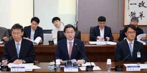 금융위 '중동사태'에 석화정유업계 지원 확대, 정책금융 26조8천억 투입