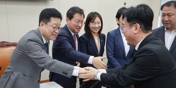 정부 '포괄임금제' 개선 지도지침 내놔, 논란의 '정액수당제 금지' 국회 논의 주목