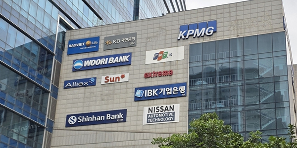 5대 은행장 이재명 베트남 순방에 총출동, 현지 진출 국내 기업 금융지원 논의