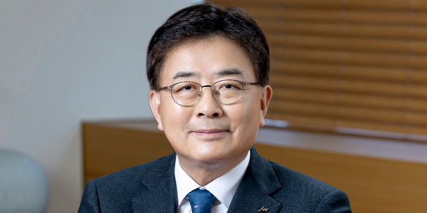 영업·마케팅전문가로 4연임 성공, 신약 파이프라인 강화 · 포트폴리오 확장 주력 [2026년]