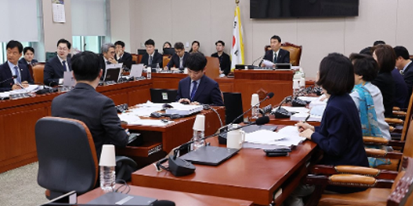 미국 대기업 방어비용만 5조 원 훌쩍, '옵트아웃' '소급적용' 집단소송법에 재계 초긴장