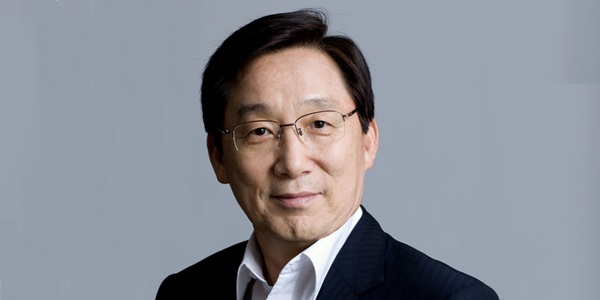 신세계그룹 내 최장수 CEO, 첫 행보로 인천공항면세점 부분철수 수익성 개선 중책 맡아 [2026년]