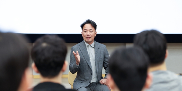 김택진 엔씨 대표 신입사원들에 