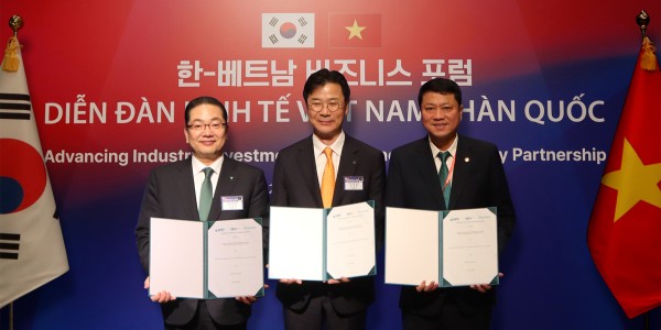 하나은행 베트남서 인프라 사업 파트너십 구축, QR 결제 서비스도 개시