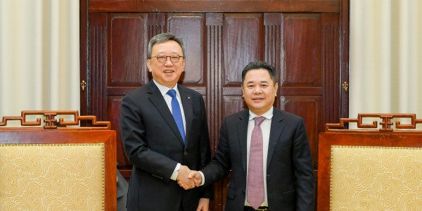 신한은행 베트남중앙은행과 협력 논의, 비엣콤은행·아그리뱅크와 업무협약