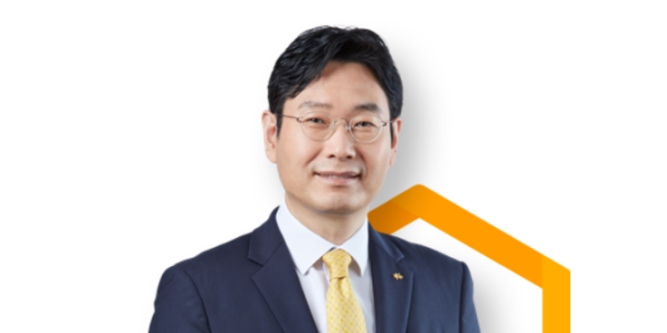 디지털 1위 지킨 'KB' 뒤쫓는 '신한', 이창권 최혁재 모바일앱 경쟁 치열해진다