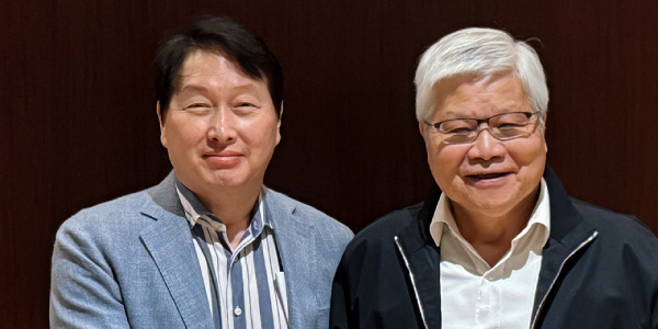 SK그룹 최태원 회장 대만서 TSMC 수장과 회동, 'AI 반도체 동맹' 강화