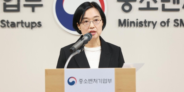 차기 총리에 '네이버 출신' 한성숙 중기부 장관, 