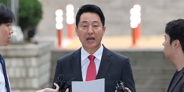 특검, '여론조사비 대납 혐의' 오세훈에 징역 1년6개월 구형