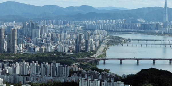 '금융으로 집값 잡기' 이재명 1년, 가계부채 비율 성과에도 여전한 '부동산 쏠림' 과제로