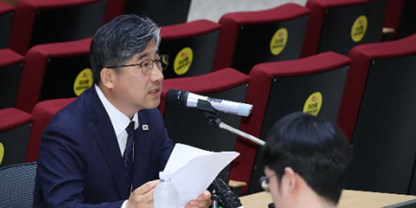 청와대 '미래대응기금' 특별법으로 신설 공식화, 8월 예산안 국회 제출 앞두고 속도전