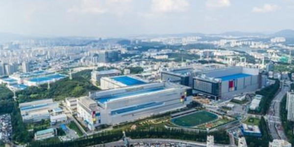 반도체가 끌어올린 경제성장률 전망치, 정부 하반기 경제전략 '성장의 확산'에 방점