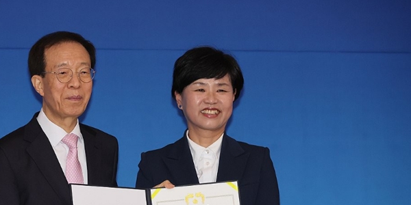 국무총리 정무실장에 서은숙 전 부산진구청장, 공보실장엔 박홍환 스트레이트뉴스 편집국장