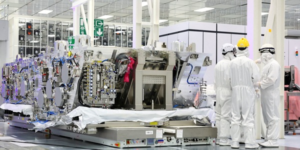ASML 실적 발표가 메모리반도체 호황 장기화 전망 재확인, AI 열풍 '낙관론'에 힘 실어