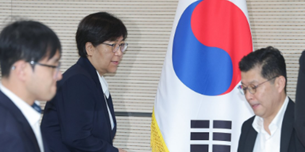 '복지 문턱' 정하는 중위소득 산식 6년 만에 손질, 보장성 확대와 재정부담 사이 줄타기