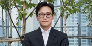 플레디스엔터 핵심 세븐틴 '군백기' 본격화, 창업자 한성수 신인 걸그룹 '튜이드' 육성 시험대