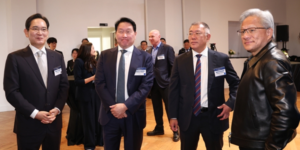 [AI, 뭉쳐야 산다①] 엔비디아발 'AI 동맹'에 한국 주연으로 부상, 생태계 의존 강화에 기대와 우려 공존 