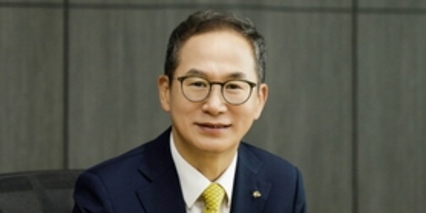 KB금융 차기 회장 결정 한 달 앞으로, 양종희와 경쟁할 '2차 숏리스트' 하마평 무성