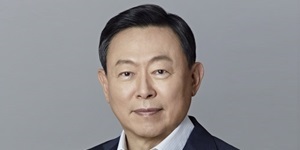 신동빈 롯데쇼핑에서 상반기 보수 33.3억 수령, 1년 전보다 2배로 늘어