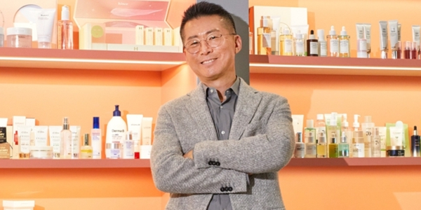 실리콘투 유럽 대형 뷰티 유통사 더글라스와 생긴 접점, 김성운 '범유럽 유통망' 기대 높아진다