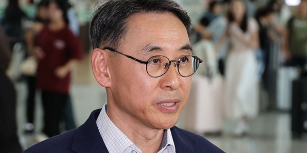네팔 출국 두산에너빌리티 부회장 정연인 