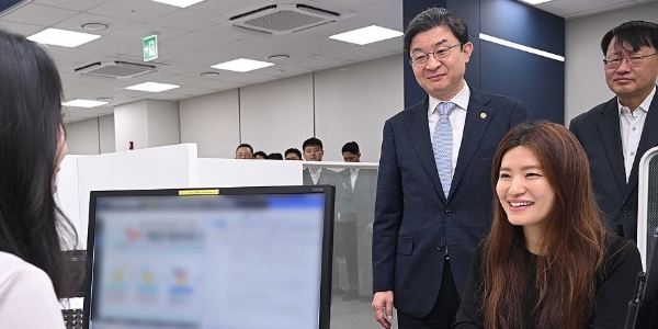 금융위원장 이억원 '소상공인 특화 신용평가' 시범운영 점검, 