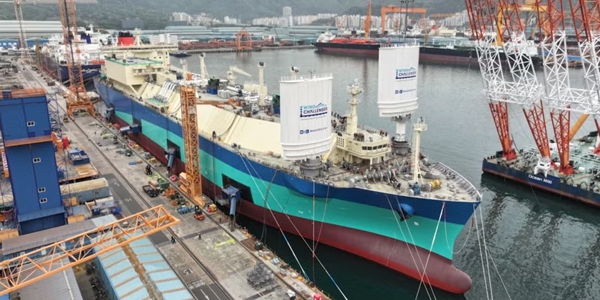 일본 미쓰이OSK 한화오션이 건조한 돛 장착 LNG 운반선 공개, 