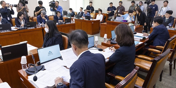 올림픽·월드컵 지상파 중계 의무화법안, 야당 반대에도 국회 법사위 통과
