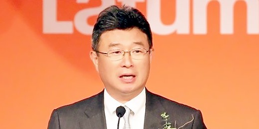 패션 넘어 식품·금융사업 안정화 주력, 장남 중심 후계 기반 다져 [2026년]