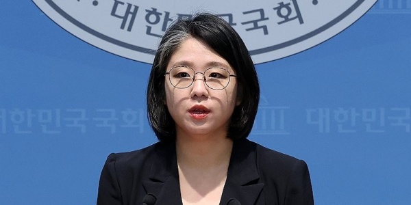용혜인 성평등가족부 장관 후보자 사퇴, 청와대 