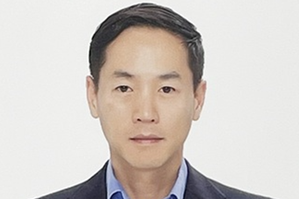 두산로보틱스 시장 둔화에 실적 곤두박질, 박인원 '박정원 회장 강조 AI' 들고 미래 준비한다