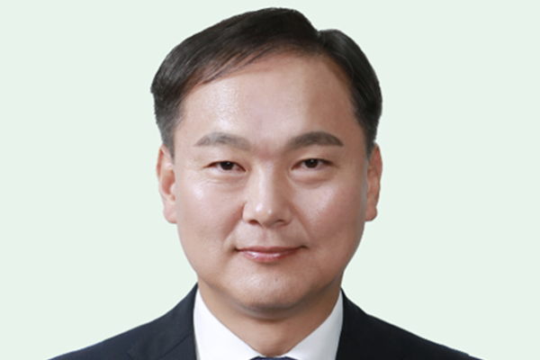 김형관 참 홀가분한 HD한국조선해양 대표 취임 : 올해 5조 흑자 전망 밝지만 중국 LNG선 저가 공세 대응 과제